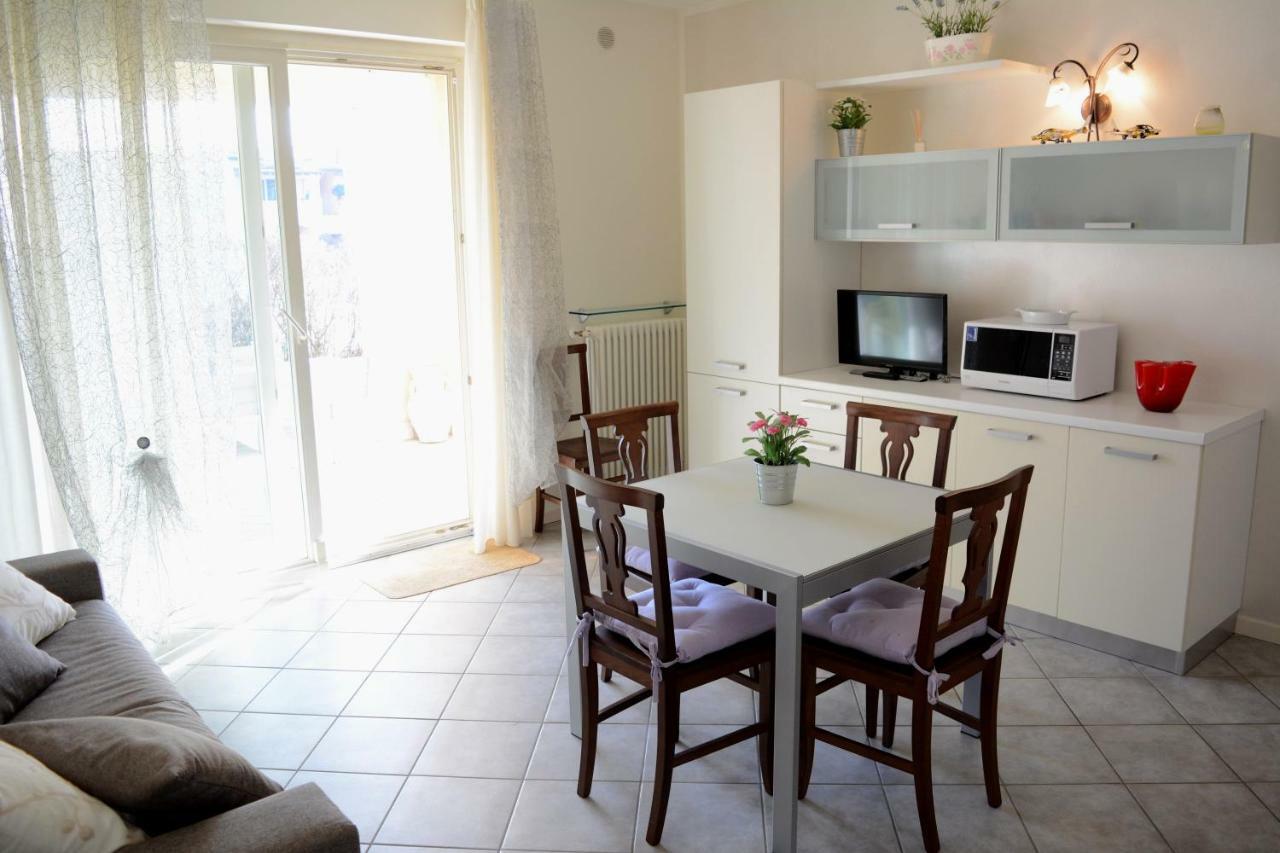 Appartement Il Giardino Di Laura - Sirmione Extérieur photo